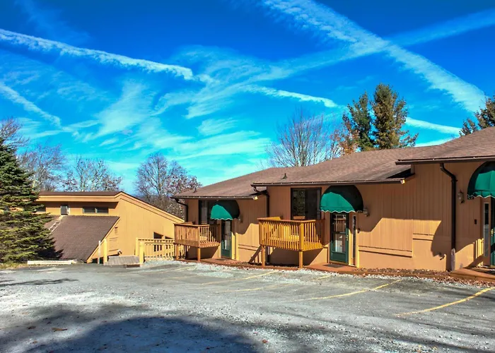 Cedar Village Condominiums